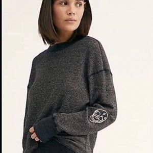 Monrow skull therm top